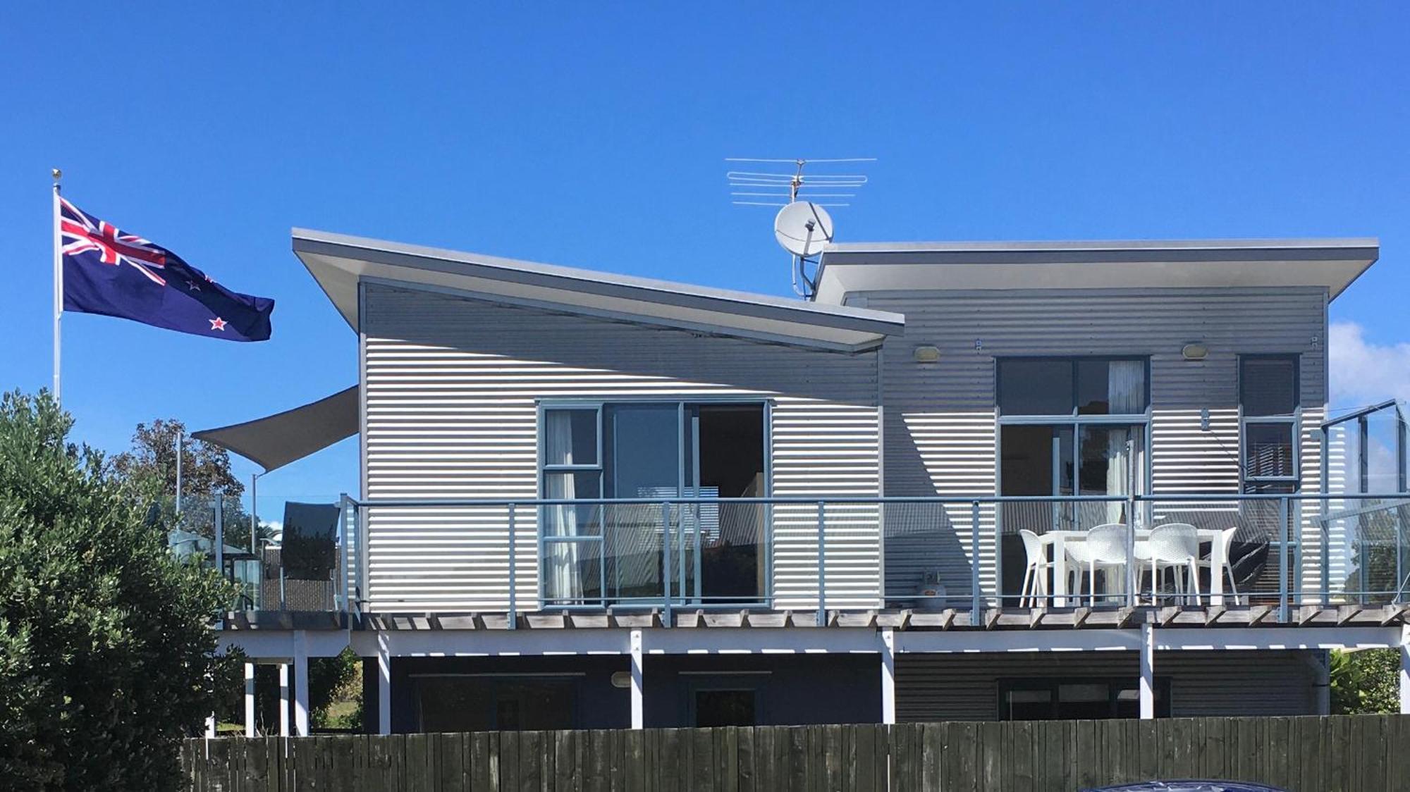 Oceans 8 - Mangawhai Heads Holiday Home Экстерьер фото